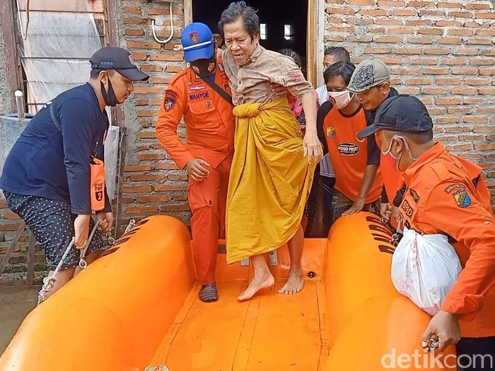 Banjir di Kota Pekalongan, Sabtu (6/2/2021).
