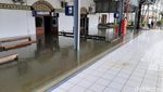 Banjir Juga Rendam Stasiun Tawang Semarang