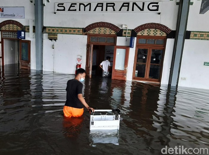 BMKG Ungkap Penyebab Banjir di Wilayah Semarang