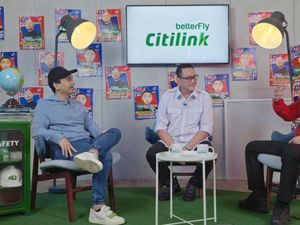 Staycation Vs Vacation, Pilih yang Mana? Ini Jawaban Radit & Deddy