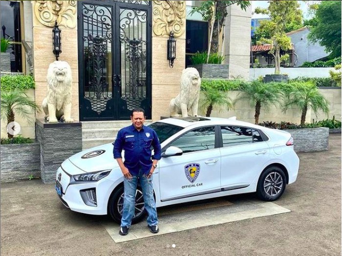 Ikatan Motor Indonesia (IMI) memilih mobil listrik Hyundai IONIQ sebagai official car IMI.