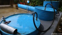 Banyak ilmu dan teori yang bisa dipelajari di kampung ini. Mulai dari budidaya padi hingga mengenal mina padi, ternak sapi, dan pengenalan biogas dari kotoran ternak. Seperti ini salah satunya.