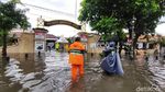 Penampakan Banjir yang Merendam Kota Lama Semarang