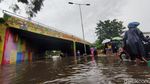 Penampakan Banjir yang Merendam Kota Lama Semarang
