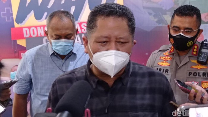Plt Wali Kota Surabaya Whisnu Sakti Buana