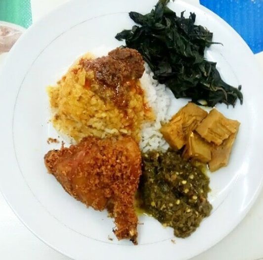 Rumah Makan Padang Enak di Jakarta