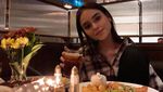 Serunya Edelenyi Laura saat Makan Es Krim dan Ngopi Cantik