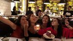 Serunya Edelenyi Laura saat Makan Es Krim dan Ngopi Cantik
