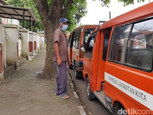 Curahan Hati Sopir Angkot-Pekerja Bangunan saat Jateng di Rumah Saja