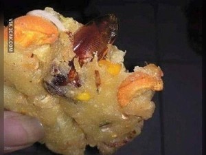 Terlalu Apes! 5 Kisah Cicip Makanan Enak Ini Malah Berujung Sial