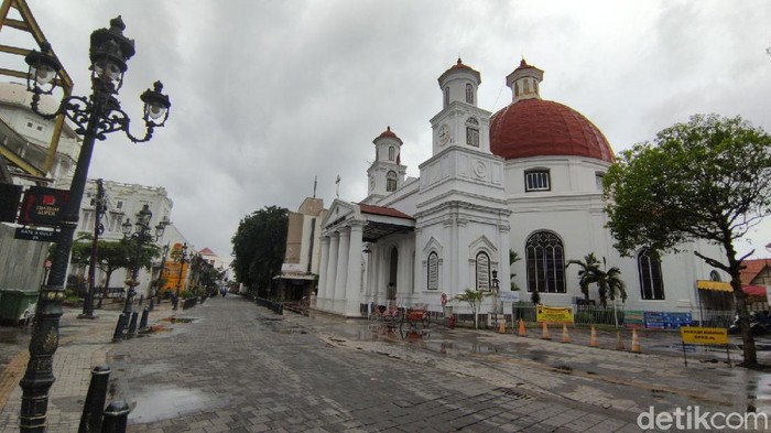 Banjir di Semarang surut, Kota Lama tak lagi tergenang, Minggu (7/2/2021)