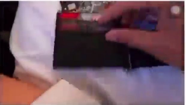Gaga Muhammad beli iPhone pakai kartu kredit Laura Anna