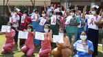 Ketika Guru dan Nakes Protes Kudeta Militer di Myanmar