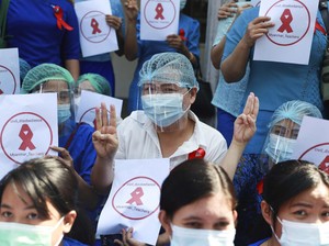 Kekerasan Berlanjut, Aparat Myanmar Tembaki Nakes yang Berdemo