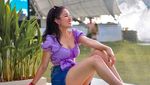 Pose Menggoda Nindy Ayunda