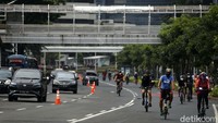 Kepala Dinas Perhubungan DKI Jakarta, Syafrin Liputo mengatakan pembangunan jalur sepeda permanen tersebut tidak menggunakan dana APBD.