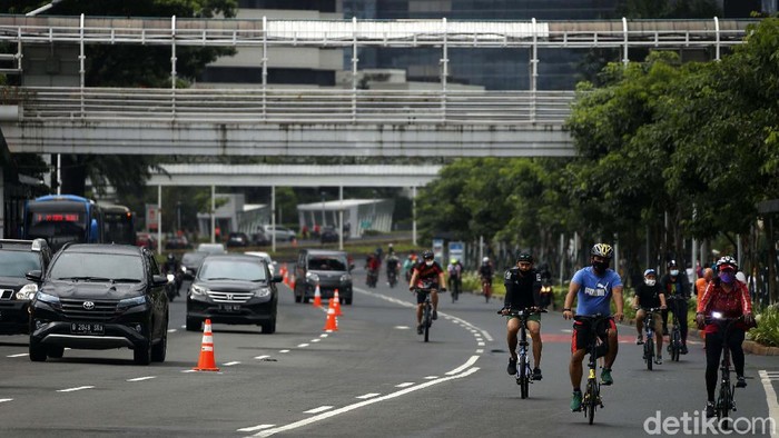 Pemprov DKI Jakarta akan permanenkan jalur sepeda di Jalan Sudirman-Thamrin, Jakarta Pusat. Hal ini untuk menunjang keamanan para pesepeda.