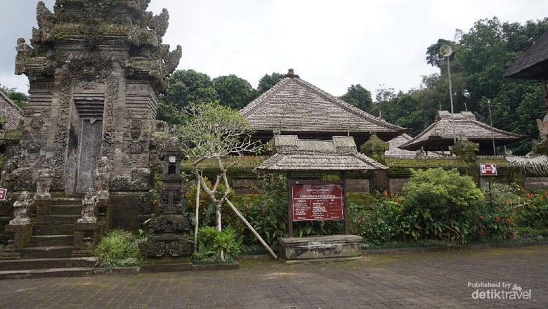 Penglipuran, satu dari tiga desa terbersih dunia Pura Penglipuran sebagai Utama Mandala