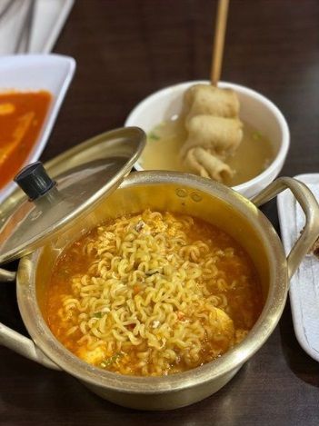 ramyeon enak ada di 5 kafe korea di jakarta