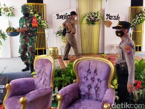 Satgas COVID-19 Trenggalek Kembali Bubarkan Dua Pesta Nikah