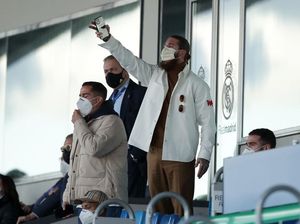Sergio Ramos Mau Tak Mau Harus Operasi Lutut