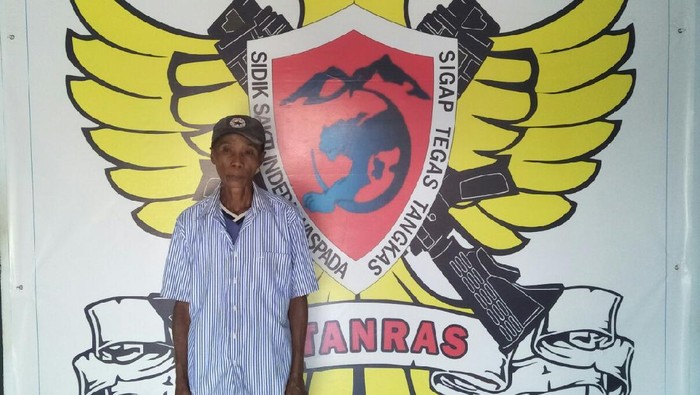 Ahmad Yasin, petani di Bima, NTB ditangkap polisi terkait warga tewas kena jerat babi listrik.