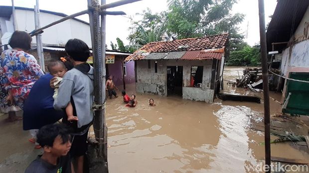 Banjir di Gang Mawar Kota Bekasi (Afzal Nur Iman/detikcom)
