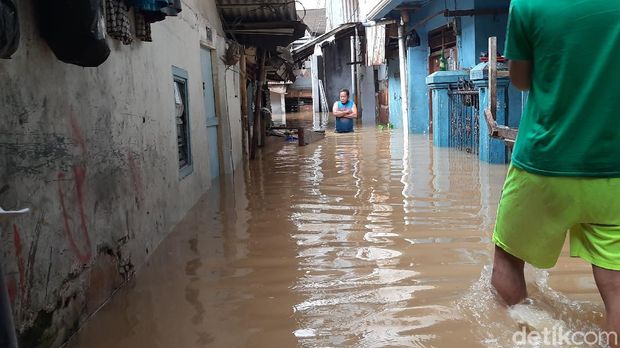 Banjir di Kampung Melayu (Fathan/detikcom)
