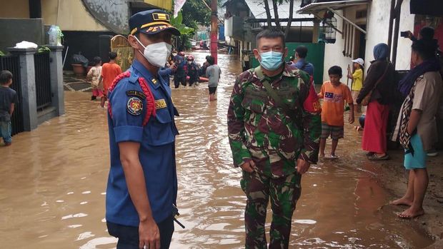Banjir di Pejaten Timur, Pasar Minggu, Jaksel.