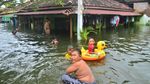 Foto: Pantura Terendam Banjir, Imbas Penurunan Muka Tanah?