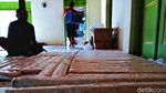 Begini Cara Perajin Tempe di Klaten Siasati Kenaikan Harga Kedelai