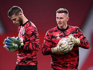 MU Akan Biarkan De Gea dan Henderson Berebut Posisi