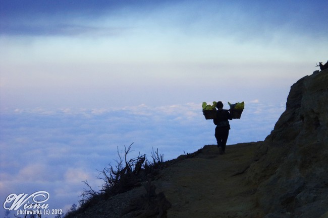 2 Gunung Paling Menawan di Jawa Timur