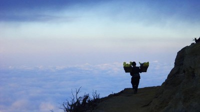 2 Gunung Paling Menawan di Jawa Timur