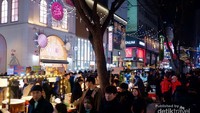 surganya street food dan fashion branded ada disini