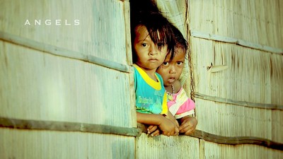 Ada Cinta dalam Tawa Riang Anak-anak Flores