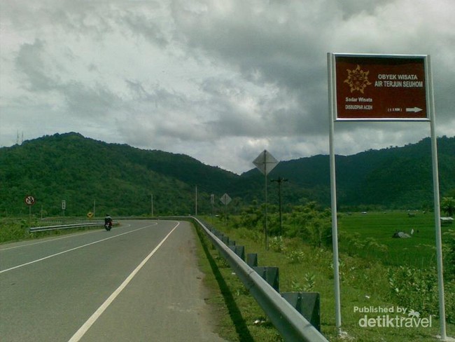 Air Terjun Suhom Nan Segar dari Aceh Besar
