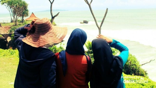 Akhir Pekan di Ciamis, Jangan Lupa ke Pantai Batu Hiu