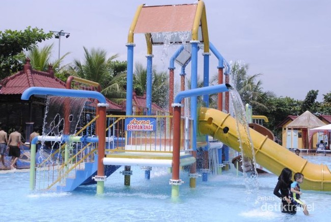 Akhir Pekan Seru di Waterpark Andalan Purbalingga