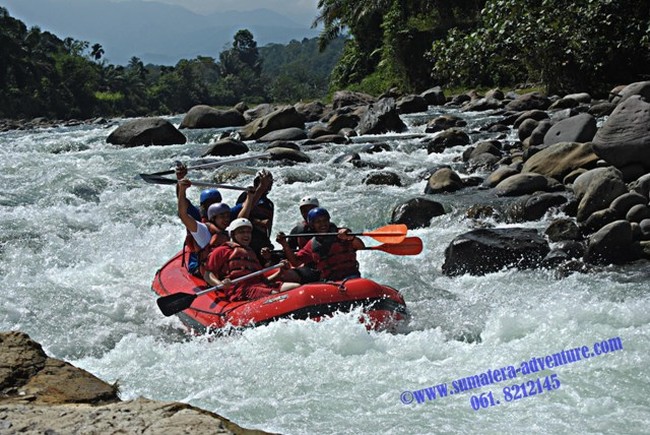 Arus Liar Sungai Bingei di Sumut, Siapa Takut!