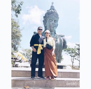 Ayah dan Bali yang Penuh dengan Keindahan