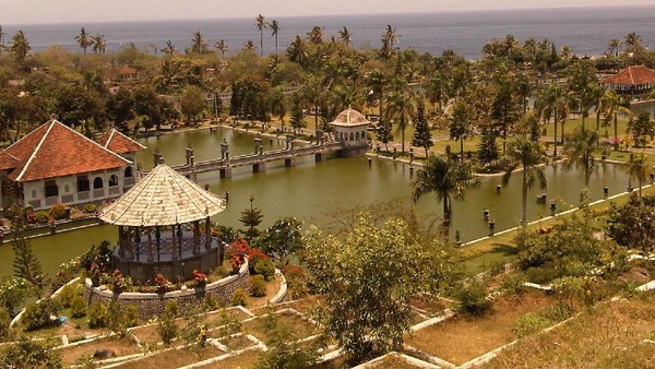 Bali Punya Istana Cantik di Karangasem