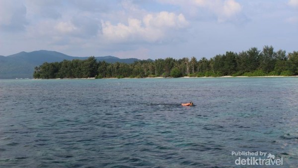 Basah-basahan di Karimunjawa Dulu Biar Semangat