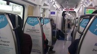Suasana Kereta menuju ke Batu Caves dari KL Sentral