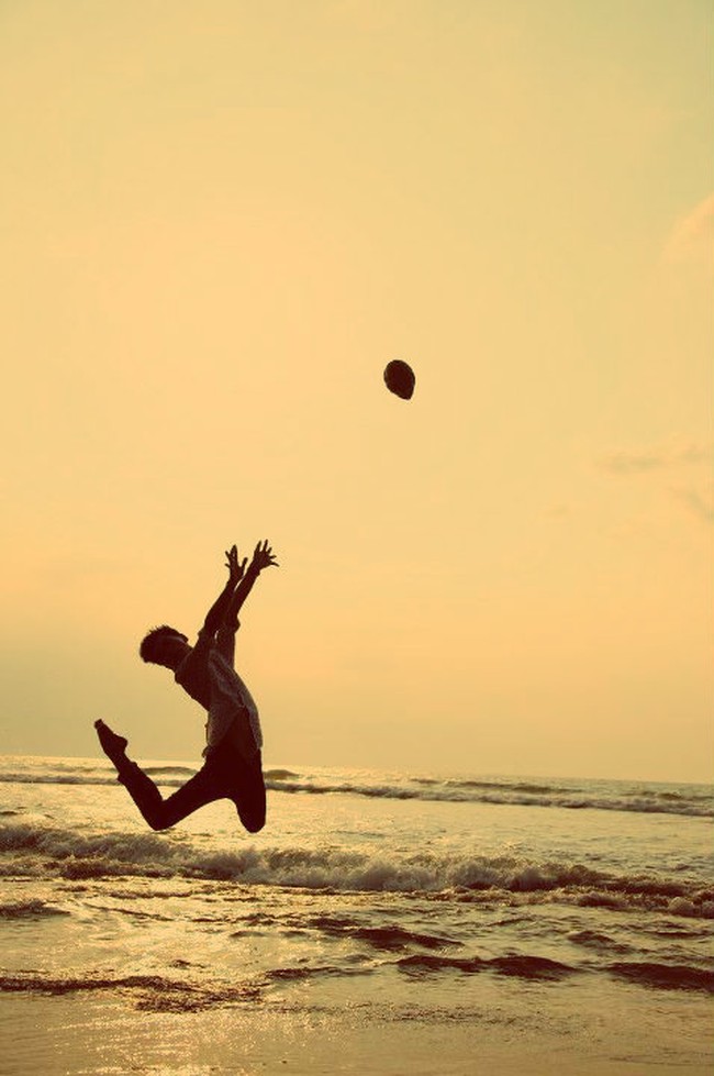 Bebas Ekspresikan Diri di Pantai