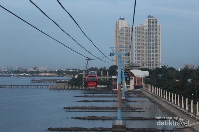 Begini Indahnya Ancol dari Atas Gondola