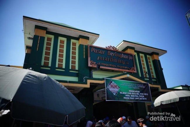 Belanja Puas di Pasar Beringharjo Yogyakarta