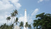 Mercusuar Pulau Lengkuas yang gagah
