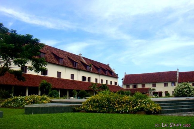 Benteng Fort Rotterdam, Sang Mesin Waktu di Makassar