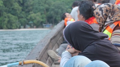 Berhala yang Dijaga Tentara Indonesia